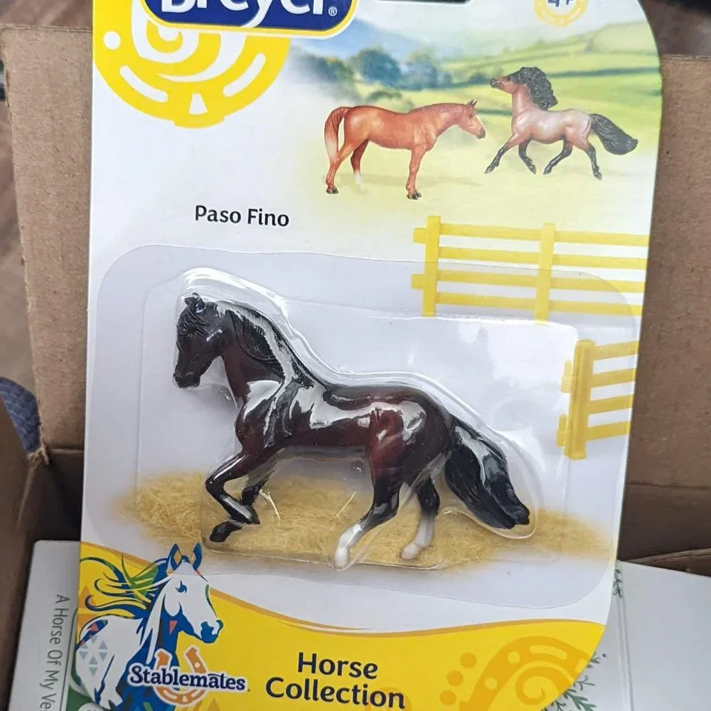NIP Breyer Stablemate - Paso Fino - Picture 2 of 4